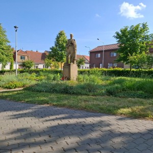 Květnová oddílovka