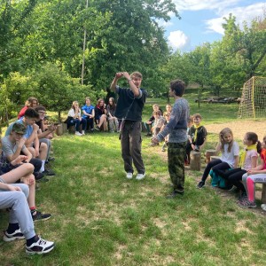 Květnová oddílovka