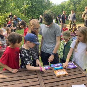 Květnová oddílovka