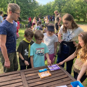 Květnová oddílovka