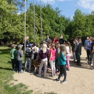 Květnová oddílovka