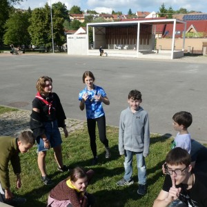 Květnová oddílovka