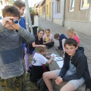 Květnová oddílovka