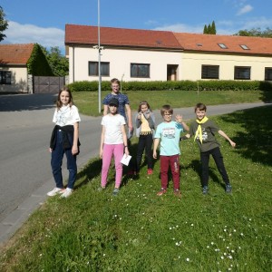 Květnová oddílovka