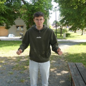 Květnová oddílovka