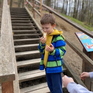 Ukliďme Hukvaldy a Potlach