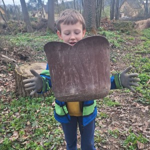 Ukliďme Hukvaldy a Potlach