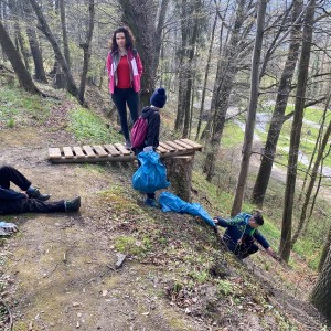 Ukliďme Hukvaldy a Potlach