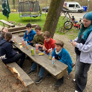 Ukliďme Hukvaldy a Potlach