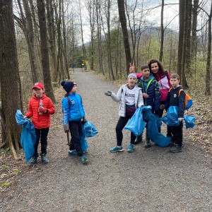 Ukliďme Hukvaldy a Potlach
