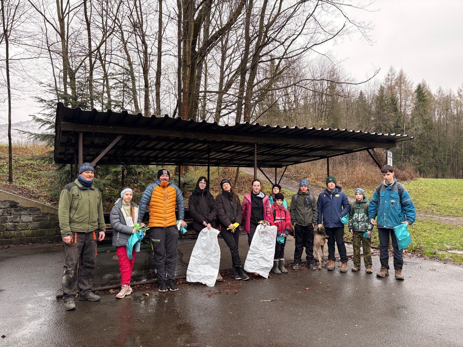 Ukliďme Hukvaldy a Potlach