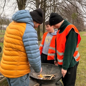 Ukliďme Hukvaldy a Potlach