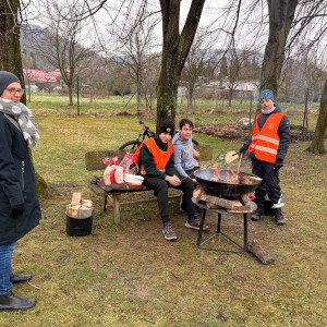 Ukliďme Hukvaldy a Potlach