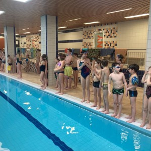 Březnová bázénová oddílovka