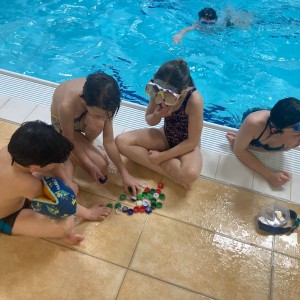 Březnová bázénová oddílovka