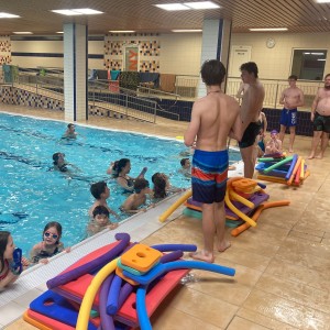 Březnová bázénová oddílovka