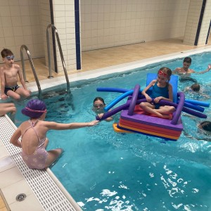 Březnová bázénová oddílovka