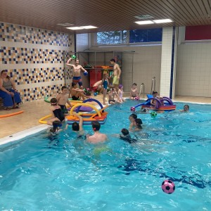 Březnová bázénová oddílovka