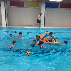 Březnová bázénová oddílovka