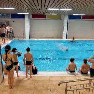 Březnová bázénová oddílovka