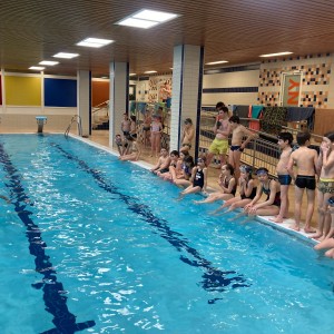 Březnová bázénová oddílovka