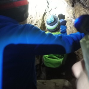 Havrani v jeskyních