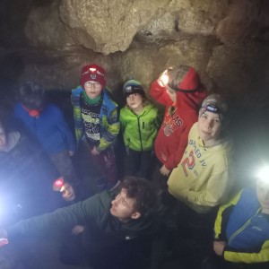 Havrani v jeskyních