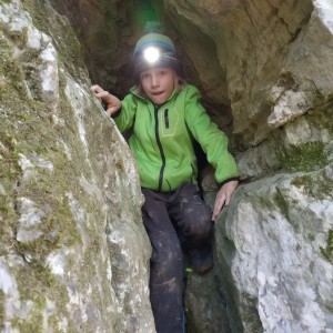 Havrani v jeskyních