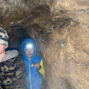 Havrani v jeskyních