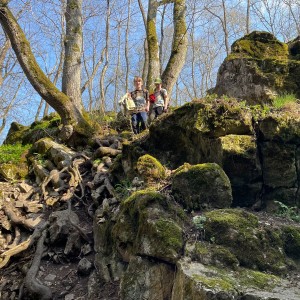 Havrani v jeskyních