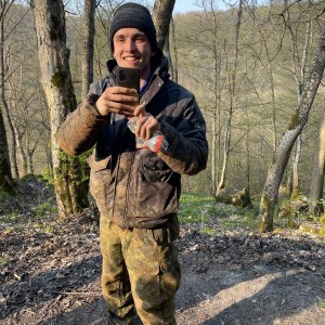 Havrani v jeskyních