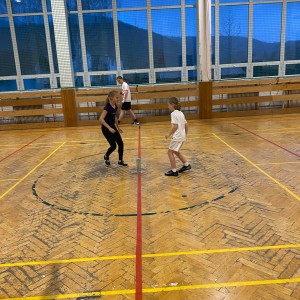 Oddílovka v tělocvičně