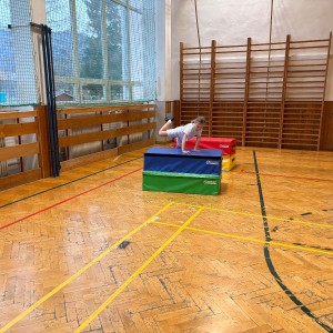 Oddílovka v tělocvičně