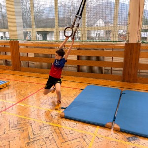 Oddílovka v tělocvičně