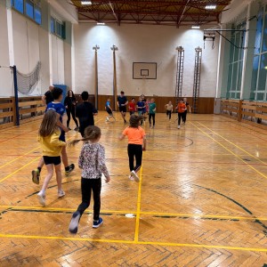 Oddílovka v tělocvičně