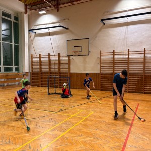 Oddílovka v tělocvičně