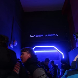 Laser game starších