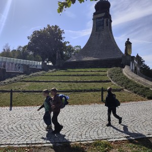 Lemuři na Mohyle míru