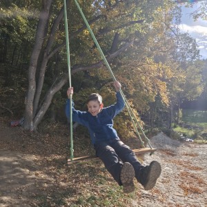 Lemuři v jeskyních podél Říčky