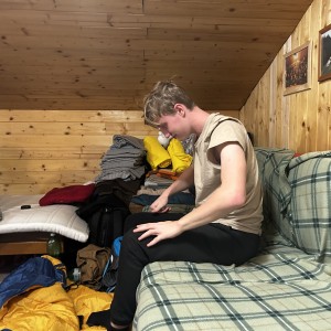 Lemuři v jeskyních podél Říčky