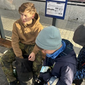 Lemuři v jeskyních podél Říčky