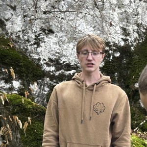 Lemuři v jeskyních podél Říčky