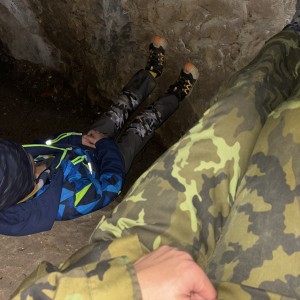 Lemuři v jeskyních podél Říčky