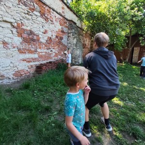 Rybky, Jestřábi a Lemuři v Blansku