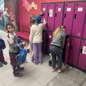 Výprava Lasiček do Absurdia