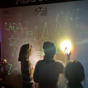 Výprava Lasiček do Absurdia