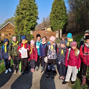 Závody vlčat a světlušek v Šenově