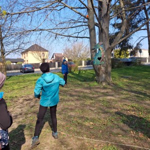 Závody vlčat a světlušek v Šenově