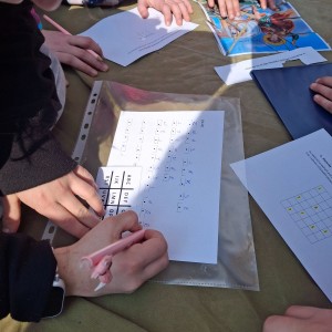 Závody vlčat a světlušek v Šenově